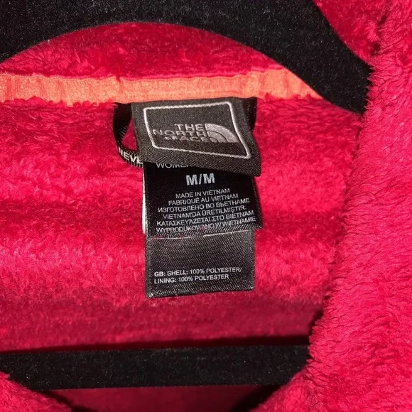 The North Face Red Teddy Jacket - Picture 6 of 6